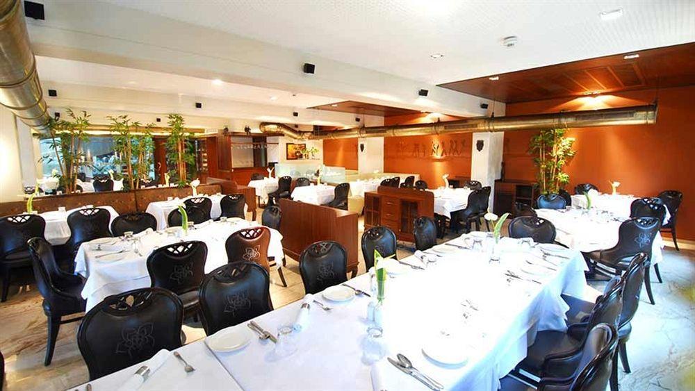 Sai Palace Hotel Mumbai  Buitenkant foto